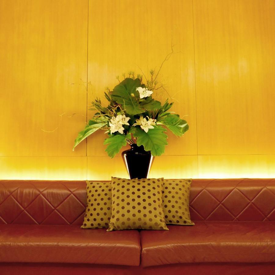 725 Continental Hotel Μπουένος Άιρες Εξωτερικό φωτογραφία A flower arrangement in a hotel