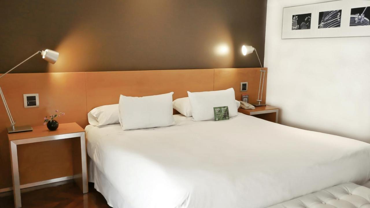 725 Continental Hotel Μπουένος Άιρες Εξωτερικό φωτογραφία A room at the hotel